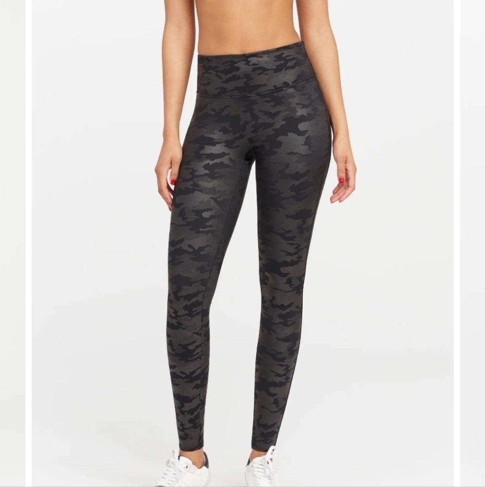 Spanx Faux Leather Camo Leggings M